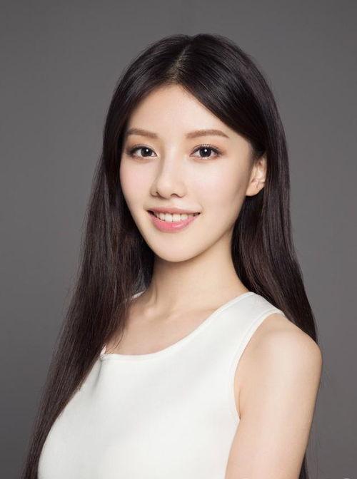 演员慧园,光影交织下的璀璨星途